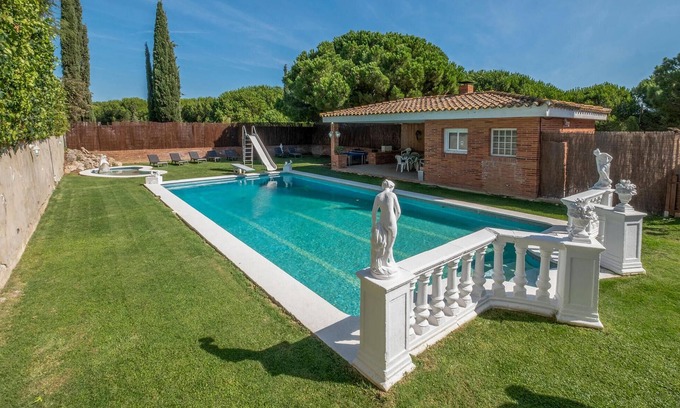 Sant Andreu de Llavaneres House | Awesome home in St Andreu d.Llavaneres