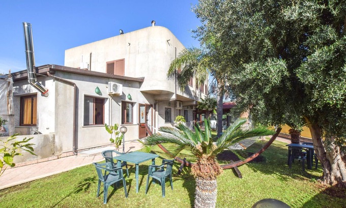 Melito di Porto Salvo House | Awesome home in Melito di Porto Salvo