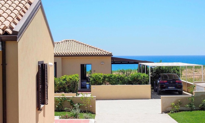 Marina di Modica House | Awesome home in Marina di Modica