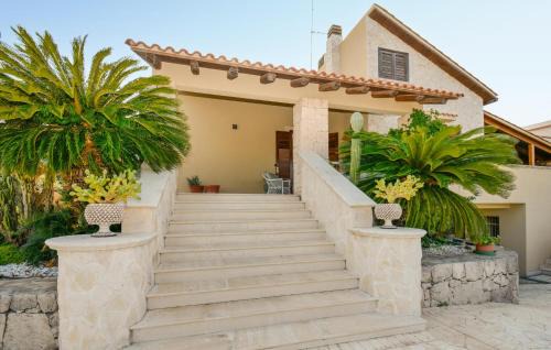 Brucoli House | Awesome Home In Augusta