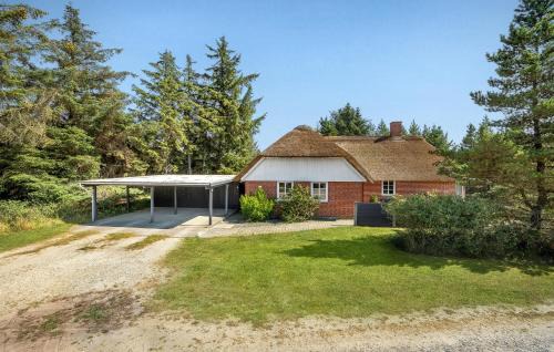 Blavand House | Awesome Home In Blåvand With Sauna