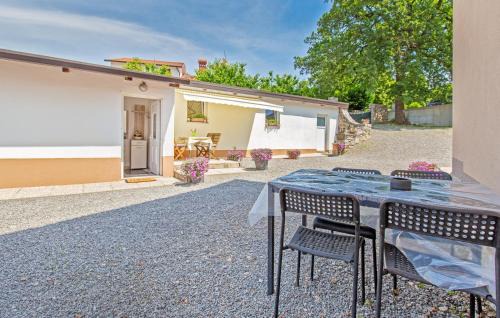 Sezana House | Awesome Home In Dutovlje With Wifi