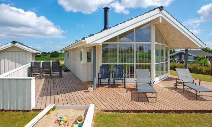 Flovt Strand House | Awesome home in Haderslev with WiFi