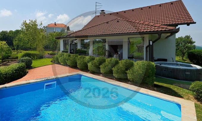 Ivanec House | Awesome home in Ivanec with Wi-Fi