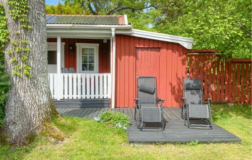 Hagaby House | Awesome Home In Löttorp With Kitchen