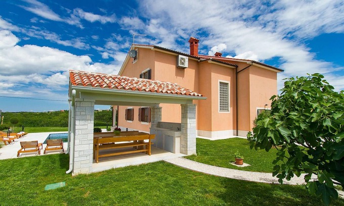 Novaki Motovunski House | Awesome home in Motovun