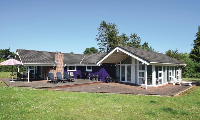 Spodsbjerg House | Awesome home in Rudkøbing with sauna