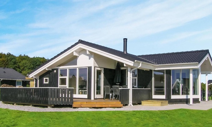 Spodsbjerg House | Awesome home in Rudkøbing with sauna