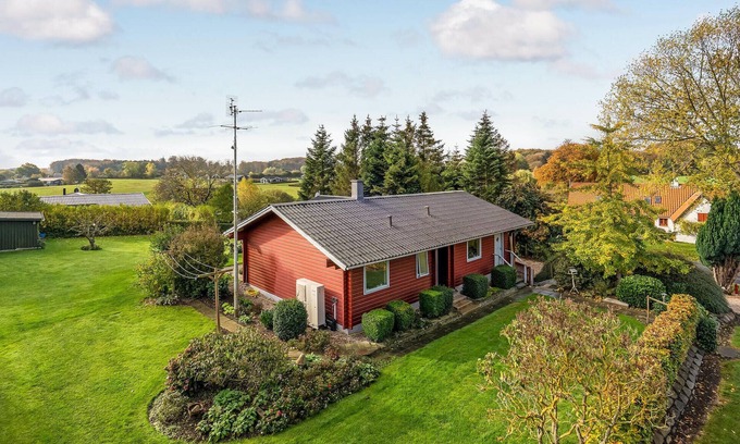 Spodsbjerg House | Awesome home in Rudkøbing with kitchen