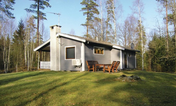 Jaranas House | Awesome home in Unnaryd with kitchen