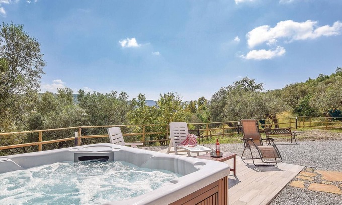 Ogliastro Cilento House | Awesome home in Ogliastro Cilento