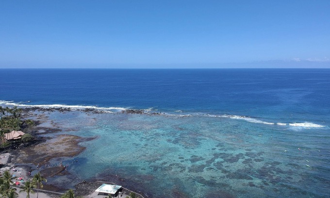 Kahaluu Bay House | Awesome View, Best Snorkel Beach, Big Lanais, Private Home