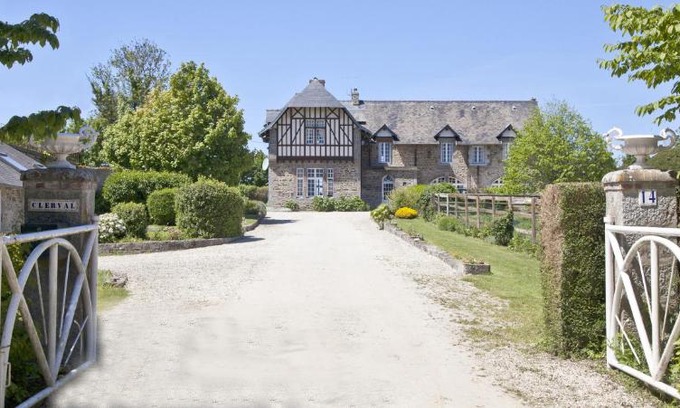 Dragey-Ronthon Bed & Breakfast | B&B Clerval - Maison d'hôtes et Gîtes