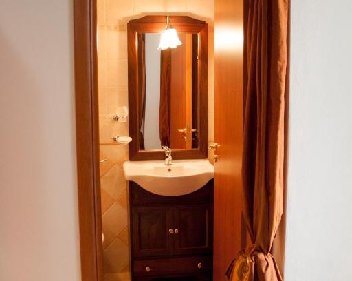 Laino Borgo Bed & Breakfast | B&B del Borgo