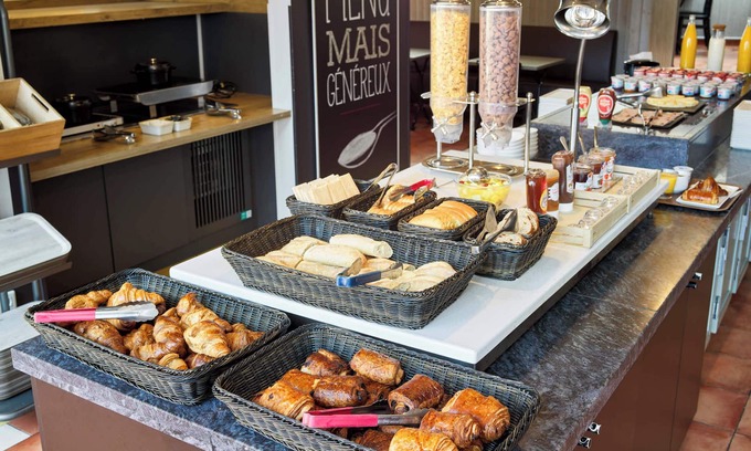 Rungis Hotel | B&B HOTEL Orly Rungis Aéroport 3 étoiles