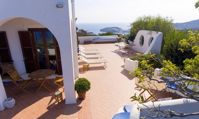Ponza Bed & Breakfast | B&B Il Gabbiano camera matrimoniale 01
