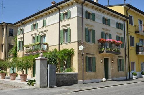 Villafranca di Verona House | B&B La Mongolfiera