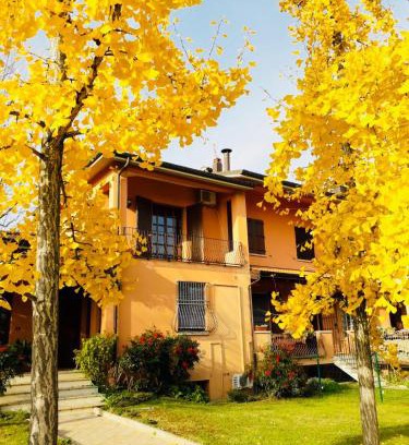 Budrio Bed & Breakfast | B&B Mo Va Là