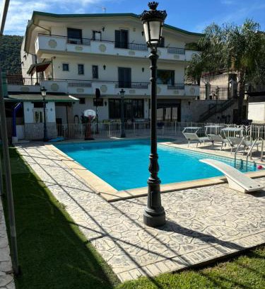San Felice a Cancello Bed & Breakfast | B&b Villa Candida