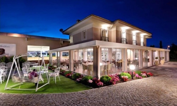 Narlidere Hotel | B.equine Range Hotel