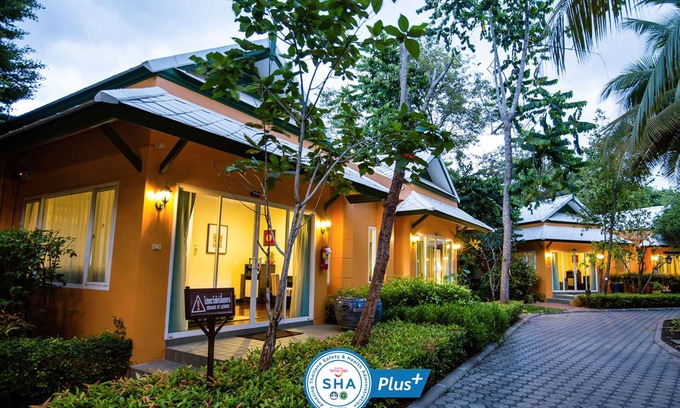 Amphawa Hotel | Baan Amphawa Resort & Spa