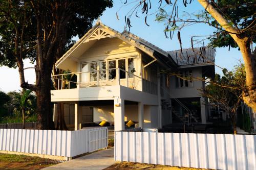Tha Yang House | Baan Song Nam บ้านสองน้ำ
