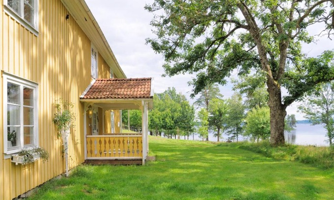 Kalv House | Backa Loge - semesterparadiset sjön Fegen