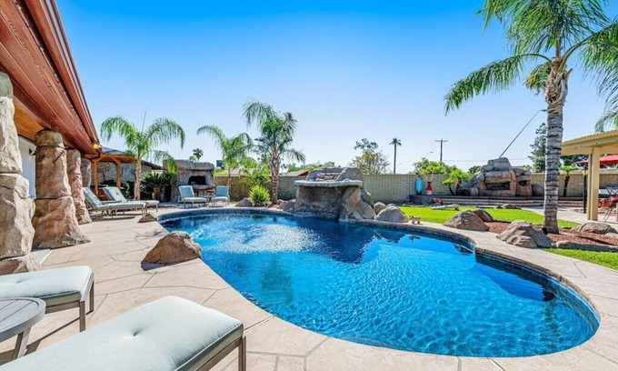 Mesa House | Backyard Oasis Ideal for Spring/Summer! Pool, Misters, Bluetooth Speakers + more