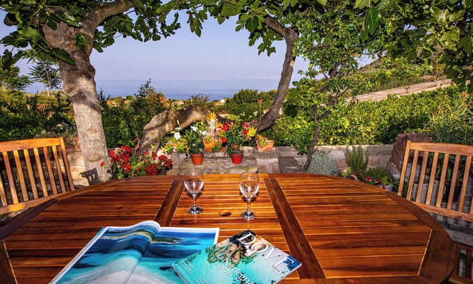 Magomadas Apartment | Badde Nuraghe - Studio Apartment, Sleeps 4