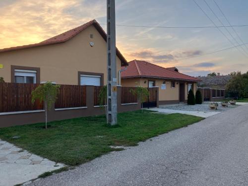 Abadszalok House | Bagolyvár Vendégház II