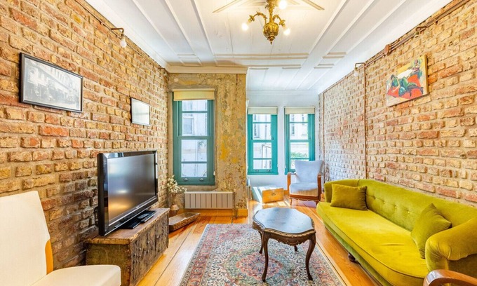 Balat Villa | Balat Heritage Close to Iconic Spots