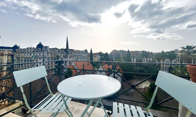 Musicians Quarter Apartment | Balcony Victor Hugo 1 - Grimaldi/Promenade des Anglais