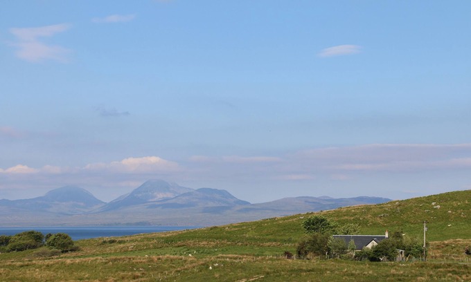 Taynish Cottage | Baliemore, Secluded couples retreat, 15 miles from Lochgilphead.