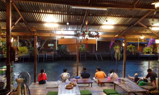 Amphawa House | Ban Mae Arom