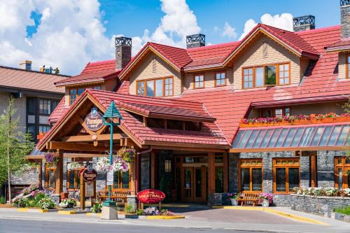 Banff Hotel | Banff Ptarmigan Inn