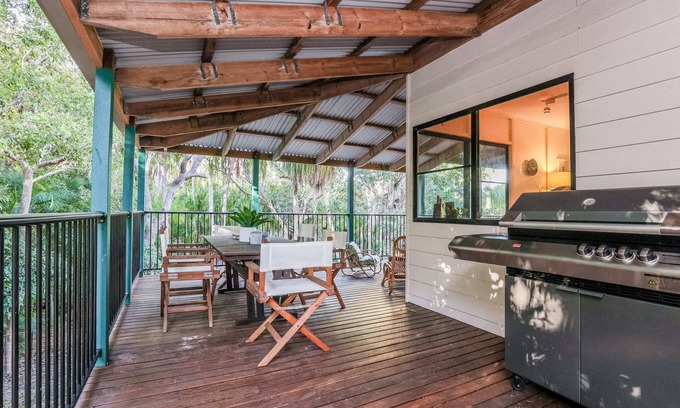 Agnes Water House | Banksia House - on Main Beach, Agnes Water