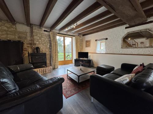 Aubigne-Racan House | Barn in Aubigné-Racan with Heated Pool