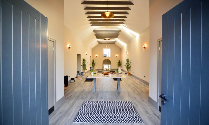 Kippen House | Barn, large entertainment space +hot tub, sleeps 6