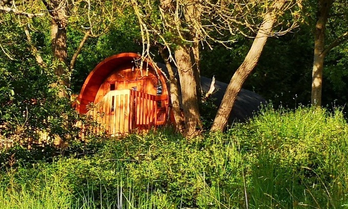 Saint-Leonard-des-Bois Cabin | Barrel-Cabin-Bathroom-Comfort