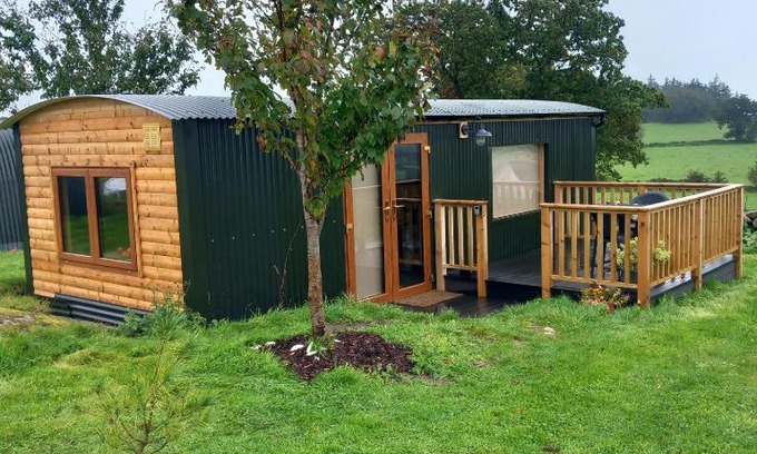 Borris House | BaseGlamp