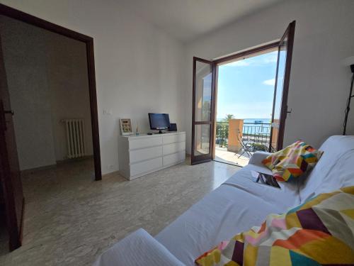 Borgio Verezzi Apartment | Battigia - By Ligooria