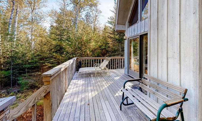 Hancock House | Bay Home W/Beautiful Water Views, Rock Ledge Shoreline, Deck, Firepit & WiFi