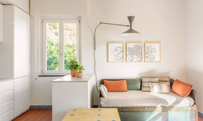 Varigotti Apartment | Bay of Saracens - renovated apartment surrounded by greenery