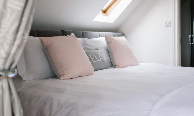 Hillsborough Cottage | Bay Tree Cottage with countryside view