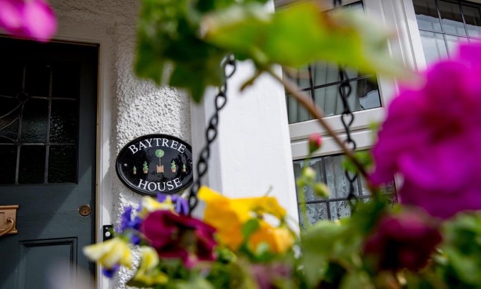 Arnos Grove Bed & Breakfast | Bay Tree House Bed & Breakfast