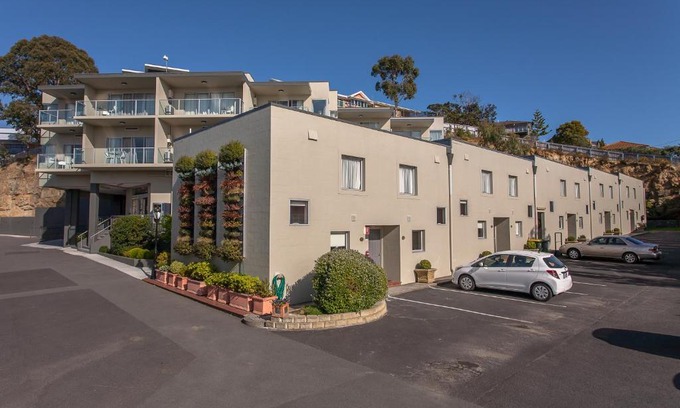 West Hobart Apartment | Bay View Villas