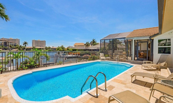 Marco Island House | Bayfront Paradise on Marco, Private Pool, Walk to Beach, Summer Discounts!