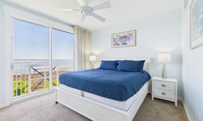 Fort Walton Beach - Destin Condo | "Baywatch" #5701, 1 Bedroom, Sleeps 4 w/Bay Views