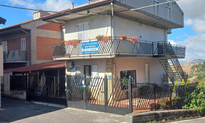 Cesaro House | BB Cesarò Mariolo house