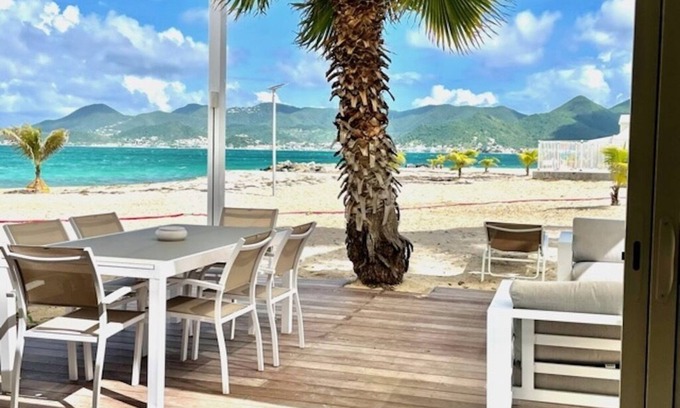 Nettle Bay Villa | Beach front fabulous new all renovated unit 3 bedrooms 3 Baths, pools see view